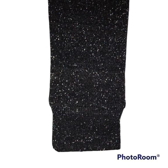 Divided by H&M Sparkly Super Cute Long Sleeved Top ! 🖤😍👀 - Picture 5 of 5